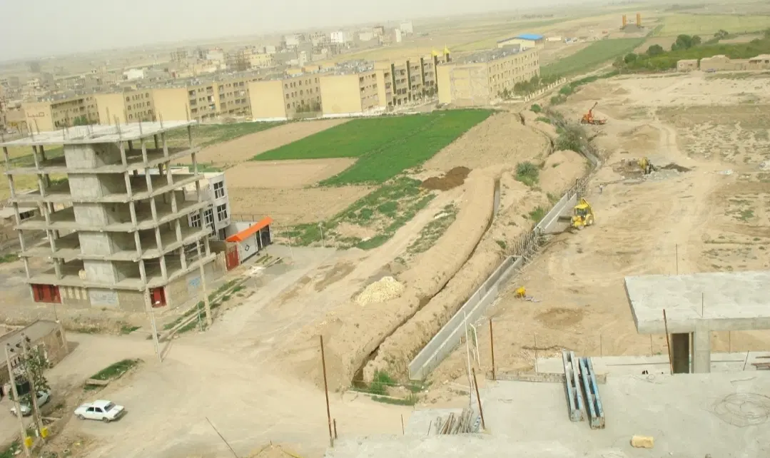 معاوضه ۹۰۰ متر با خودرو