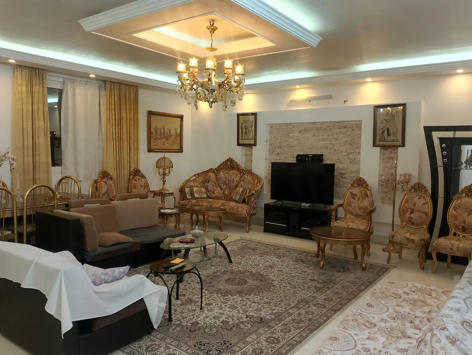 یک طبقه از دو طبقه ویلای محله ۹