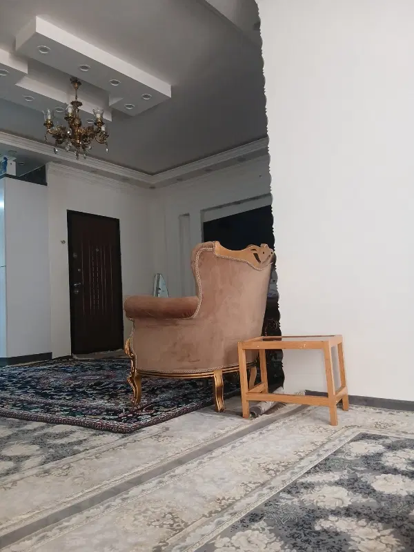 ۸۵ متر ۲ خابه طبقه ۴ تک واحدی