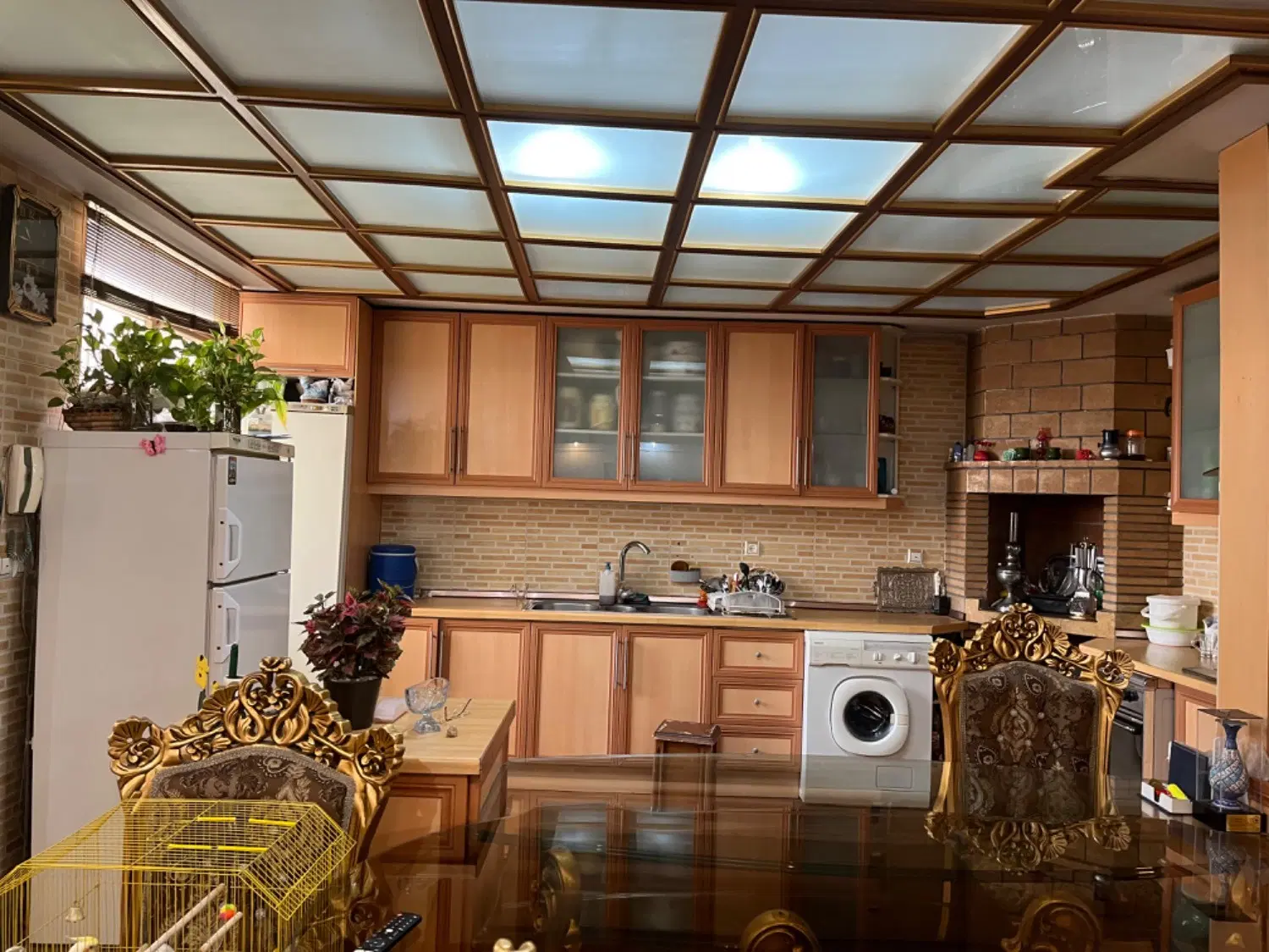 فیاض بخش 121 متر سه خواب ط سوم