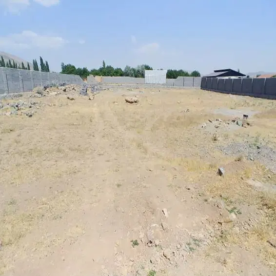 زمین باقرشهر