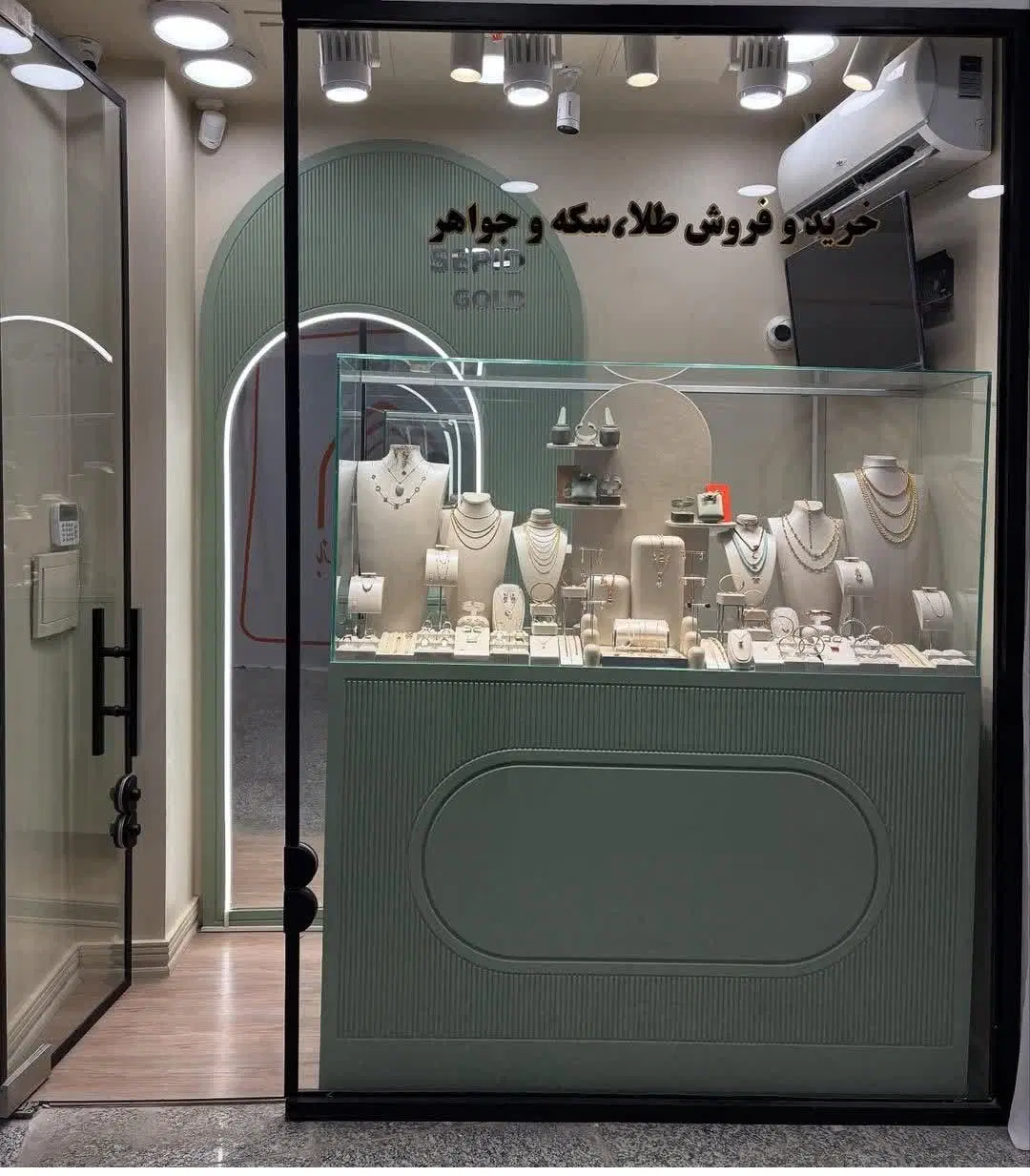 4دهنه مغازه طلافروشی