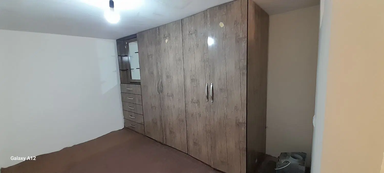 خانه عبور مجزاهم کف در میدان گاز