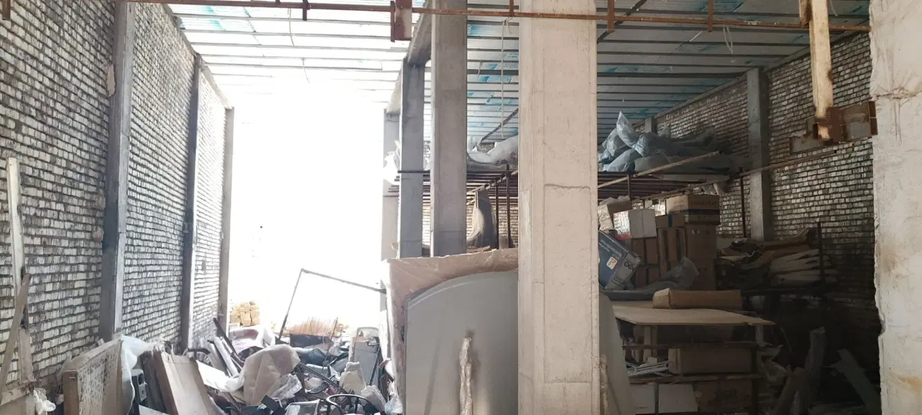 انبار گاراژ با مغازه