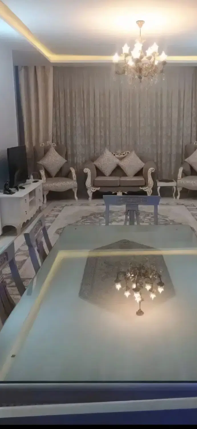 اقا هستم همخونه میشم