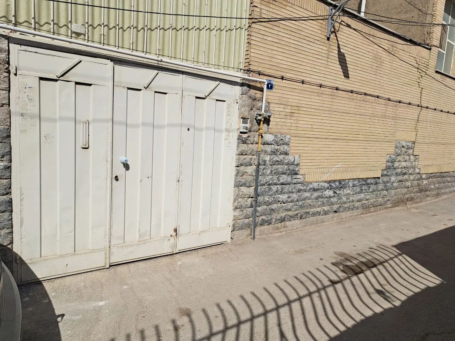 منزل حیاط دار ۲ خوابه