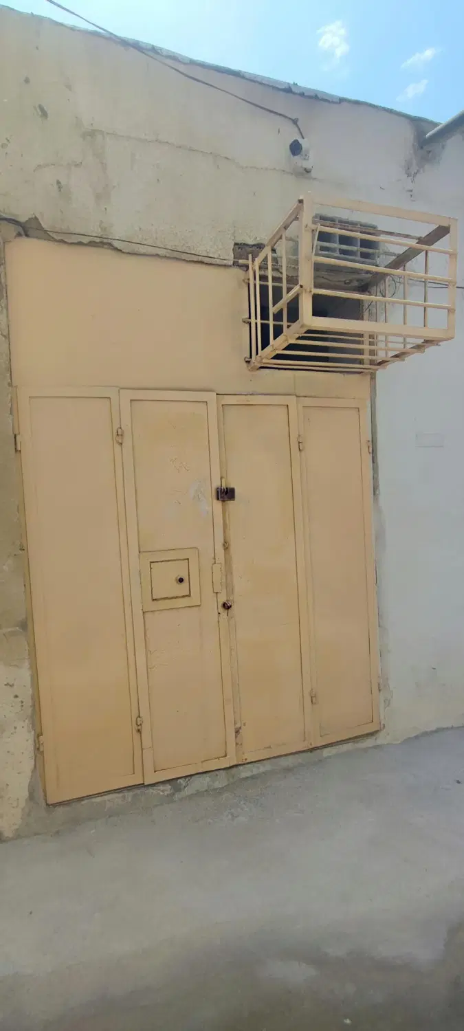 مغازه ۳۰متری کافه کیچه خ وحدت