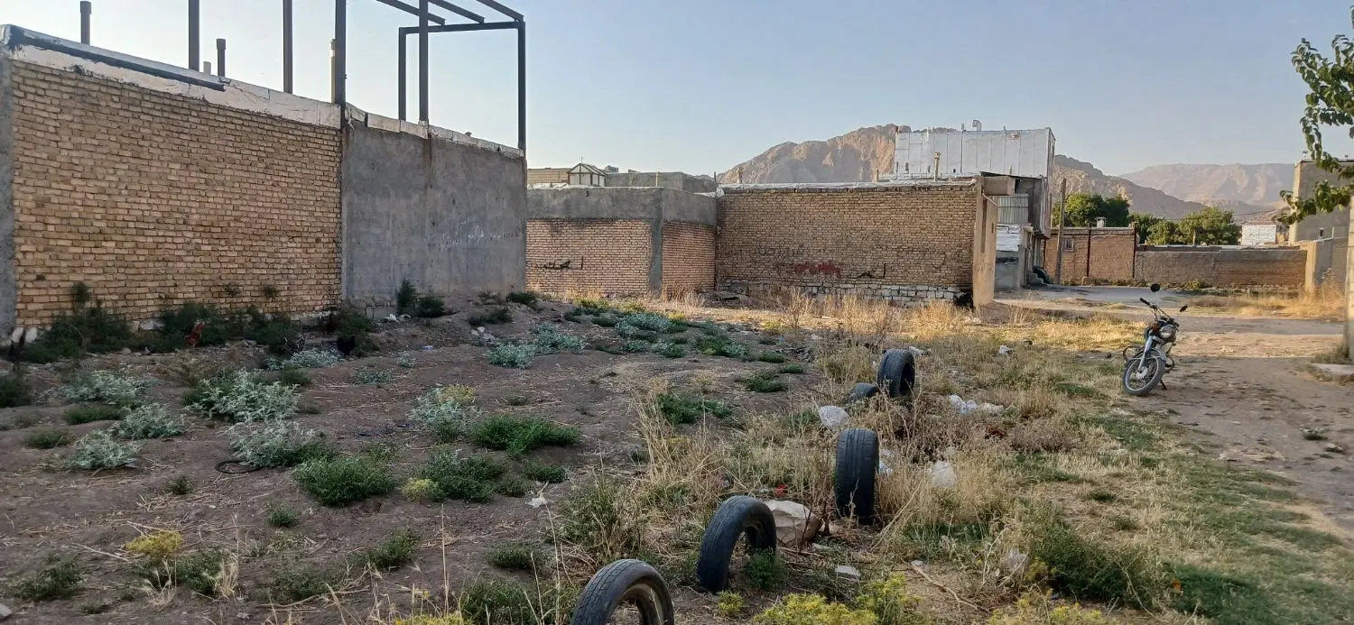 زمین ۱۰۰ متری کرناچی
