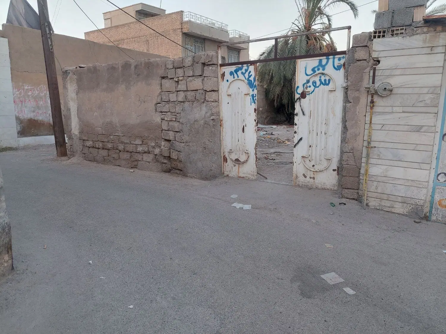 ملک تجاری مسکونی۲۲۵مترسندتک برگ