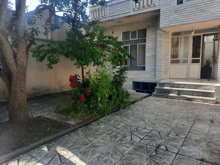 خانه ویلایی+واحد تجاری