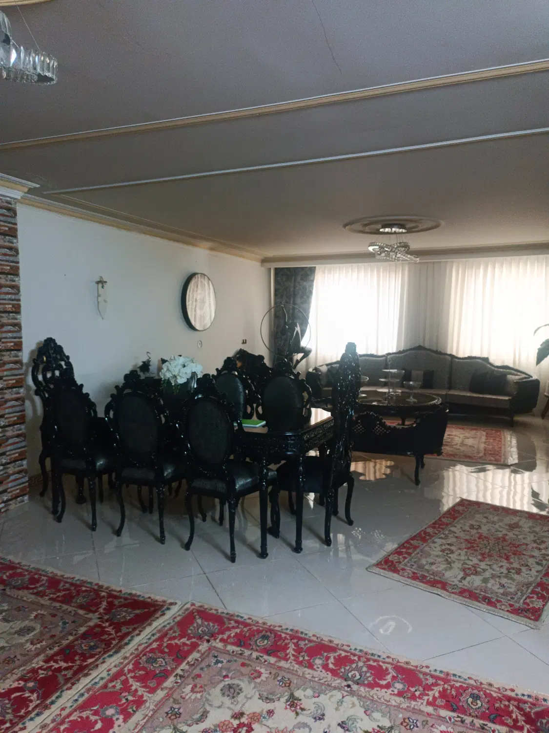 فروش خانه سه طبقه تک واحدی