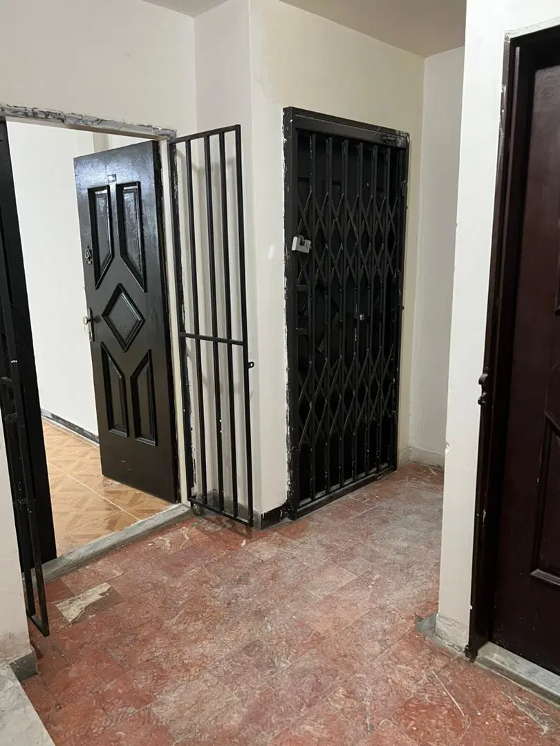 واحد 65 متری خیابان رجایی