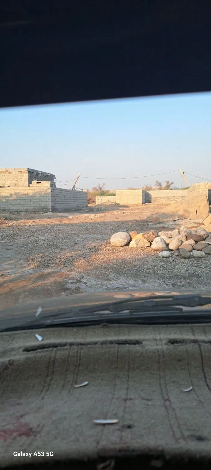 زمین فروشی