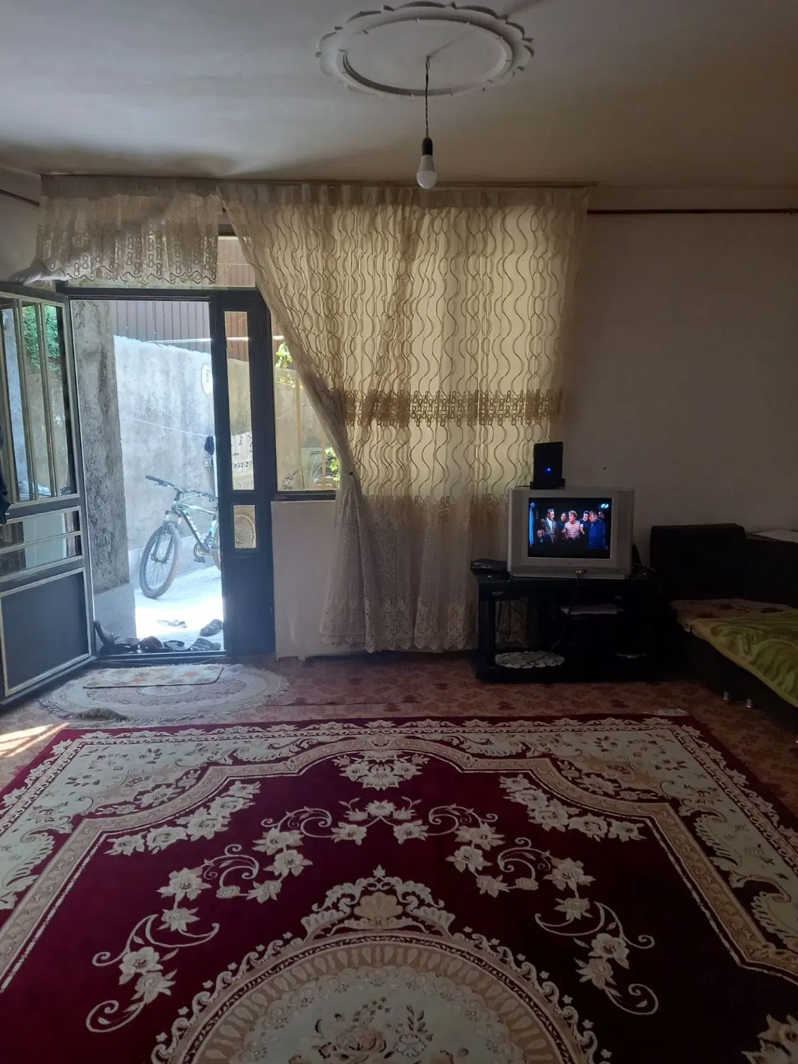 اجاره طبقه اول خانه ویلایی ۲ طبقه