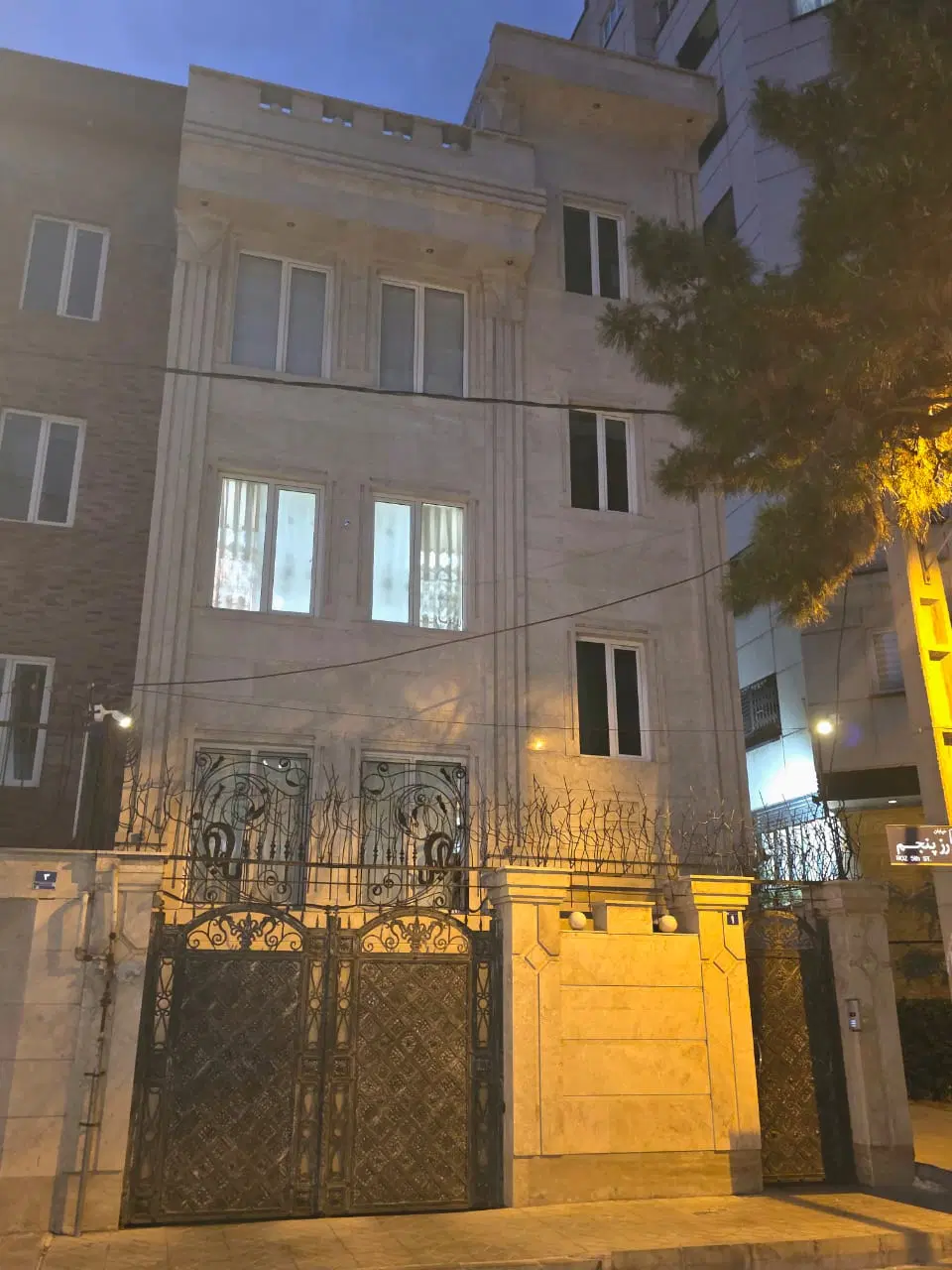 فروش آپارتمان۱۰۴ متر شهرک راه آهن اقاقیا ۲خوابه