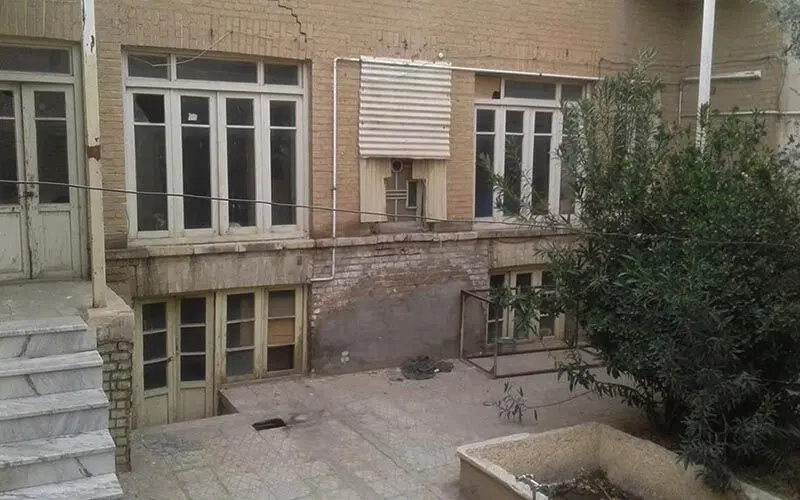 زمین کلنگی
