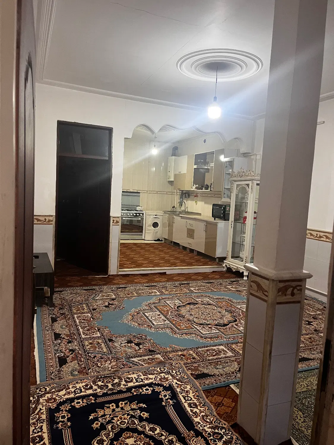 فروش خانه دو طبقه واقع در آوینی