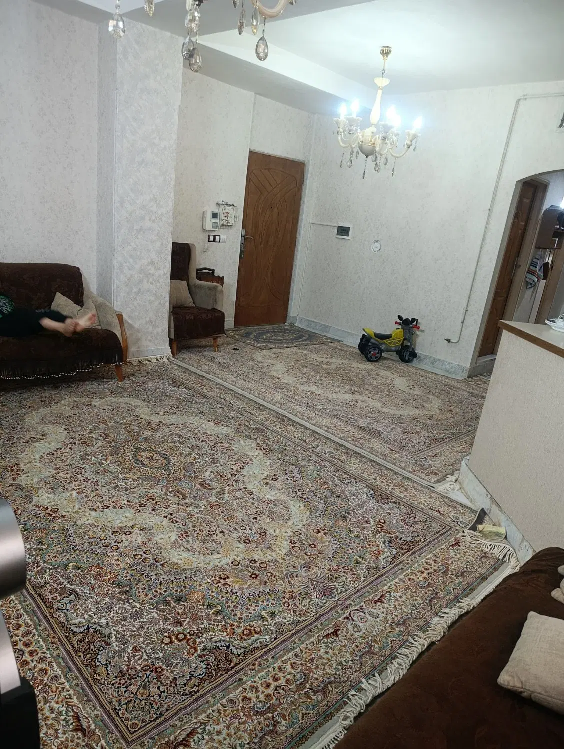 آپارتمان تروتمیز فروش فوری
