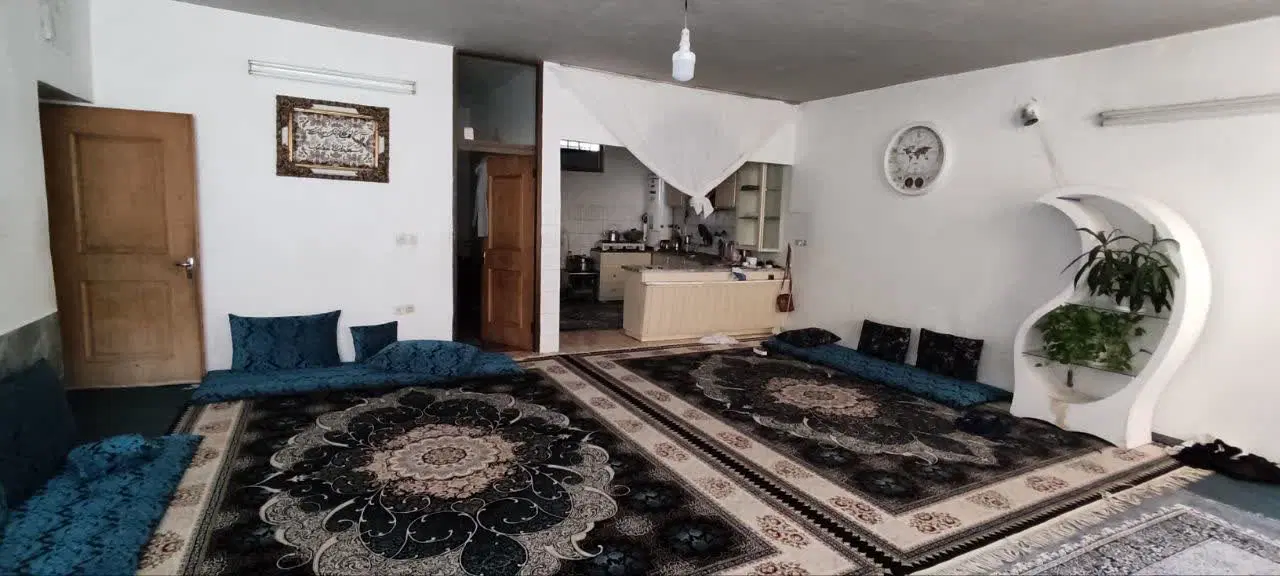 اجاره خانه همکف ۱۳۰متری