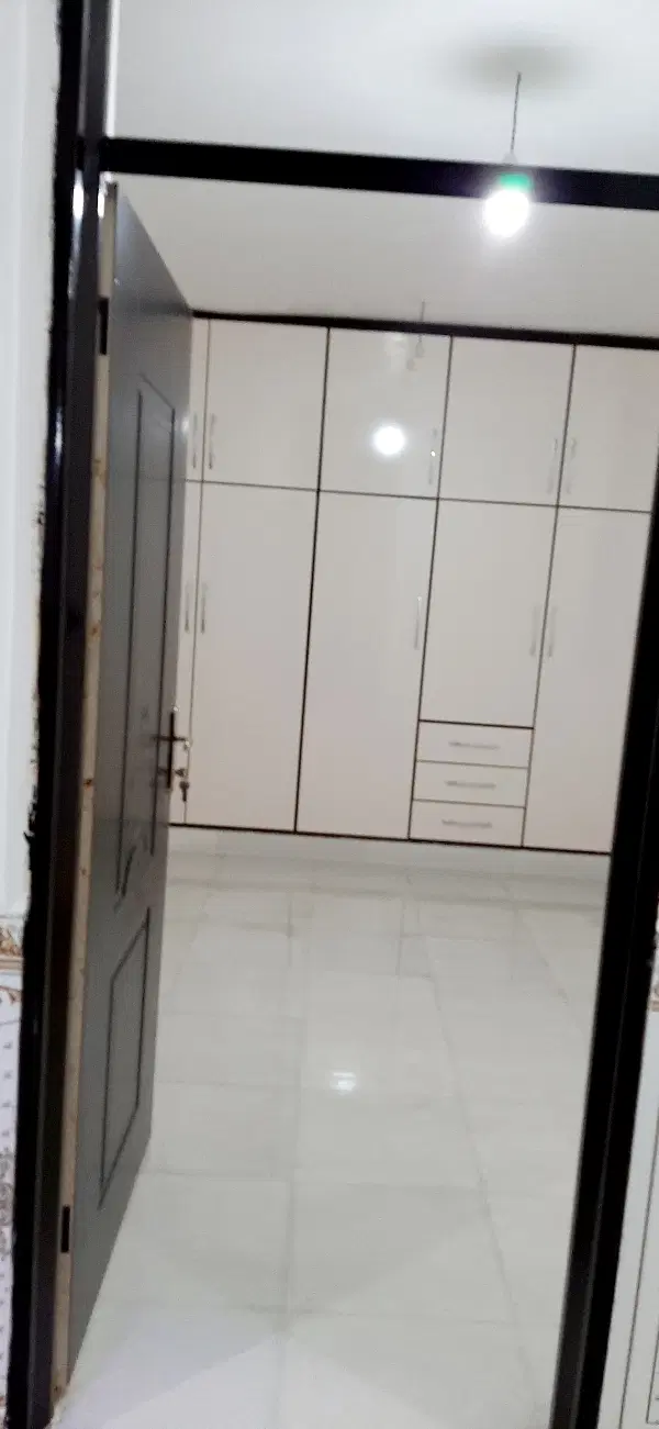 رهن و اجاره خونه آپارتمانی نوساز شیک بین الحرمین