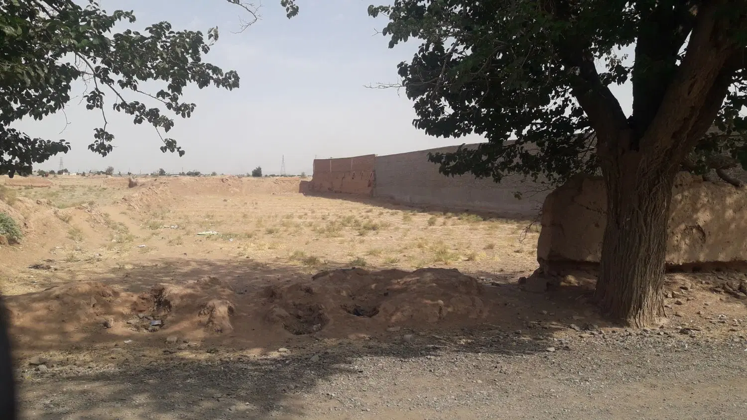 زمین‌کشاورزی‌‌وآب‌چاه‌عمیق