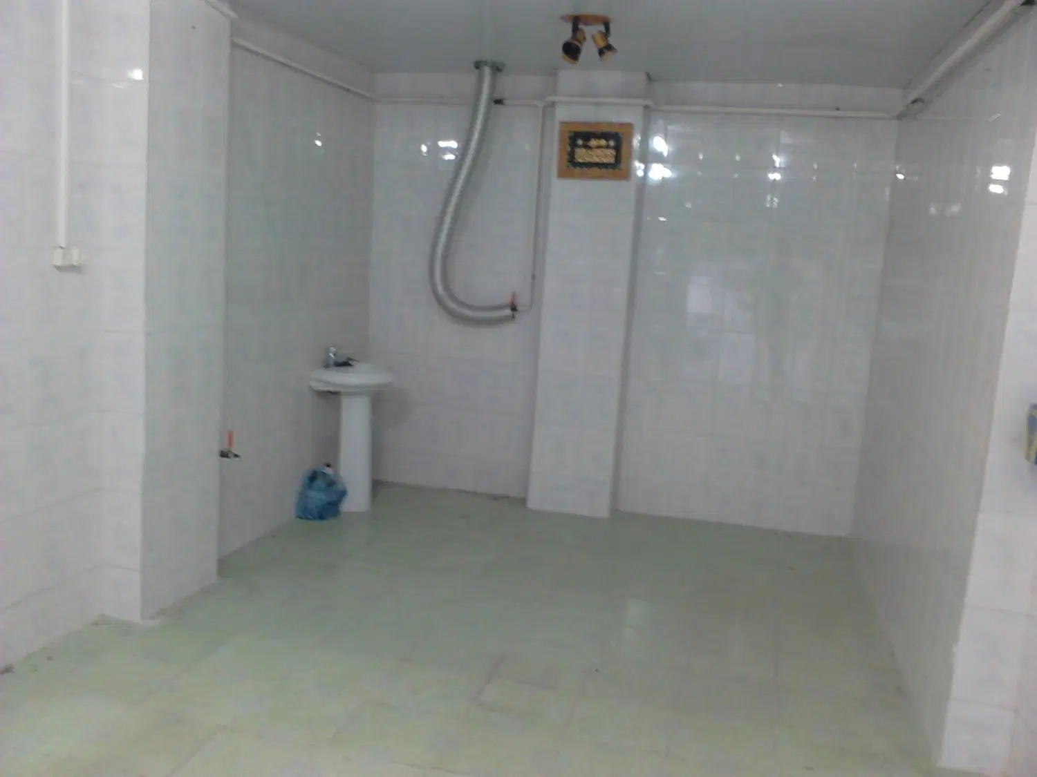 اجاره یک باب مغازه در بندرانزلی (غازیان)