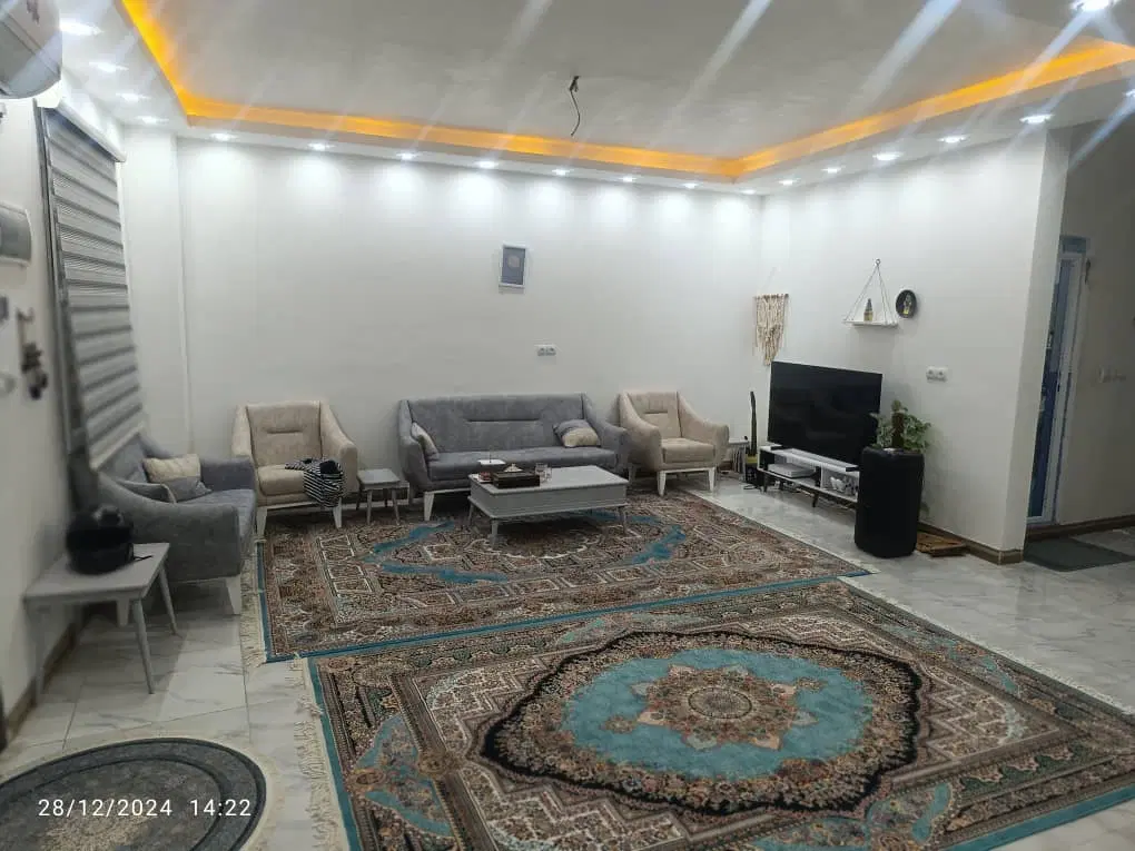 100متر همکف تنگک