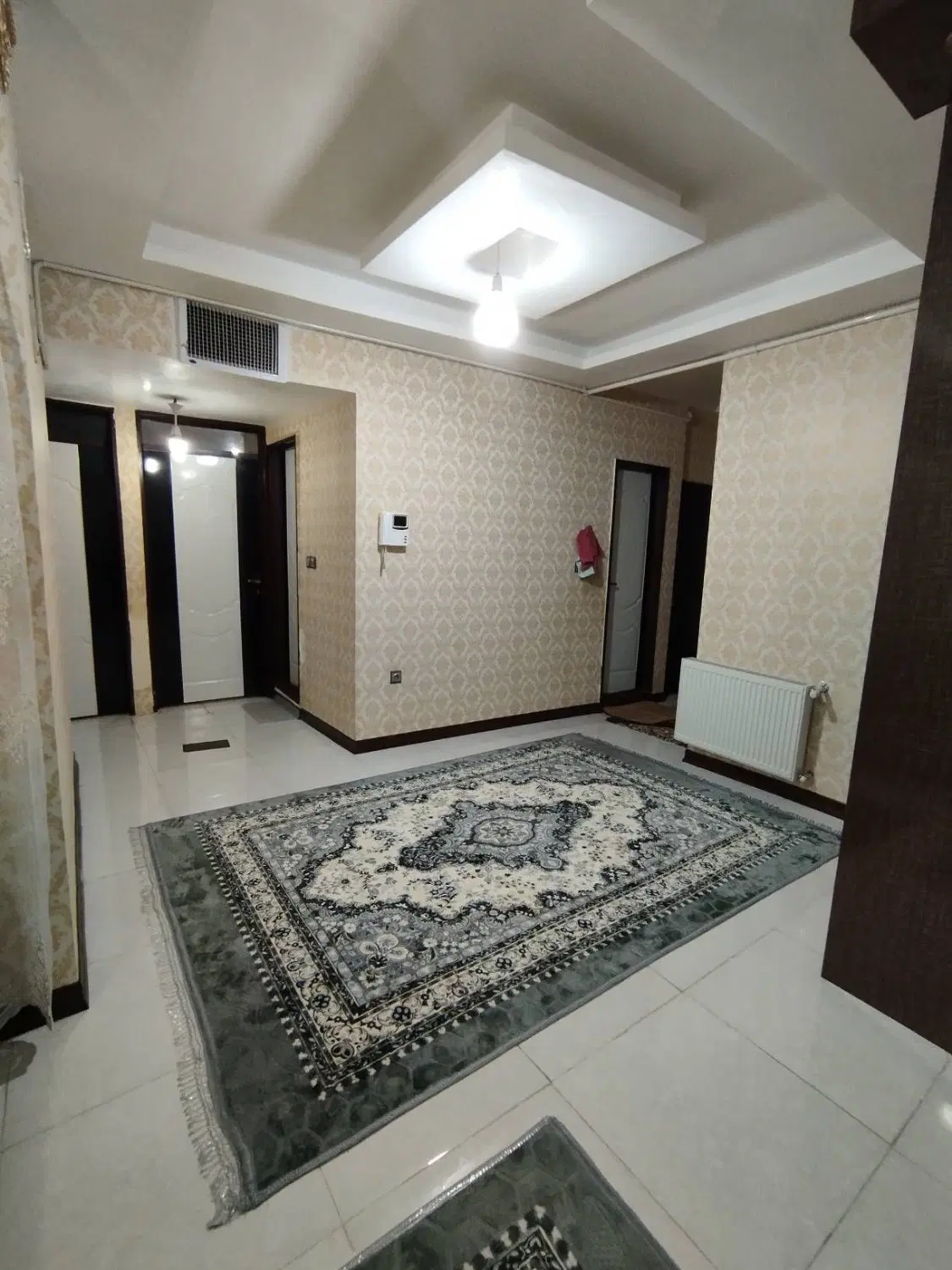 ۹۴ متر فول _ خ نصر _ کم تراکم _ سند تک برگ