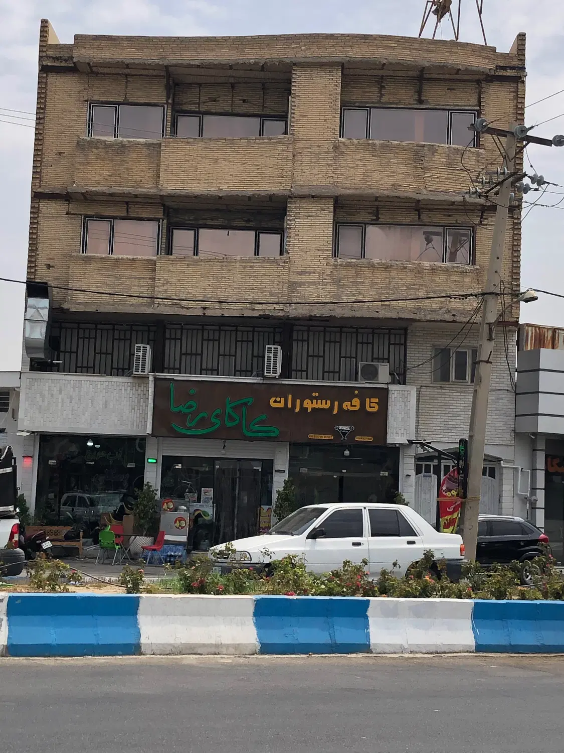 رهن و اجاره اپارتمان سه خوابه نبش چهار راه سپاه