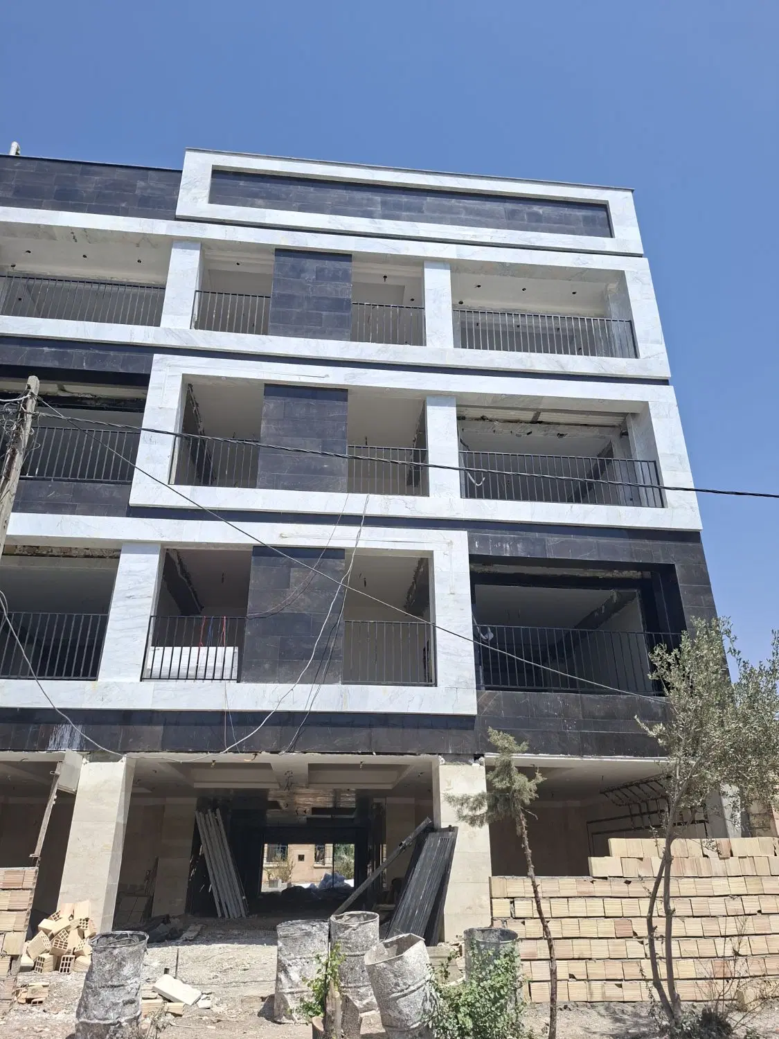 آپارتمان80متری.