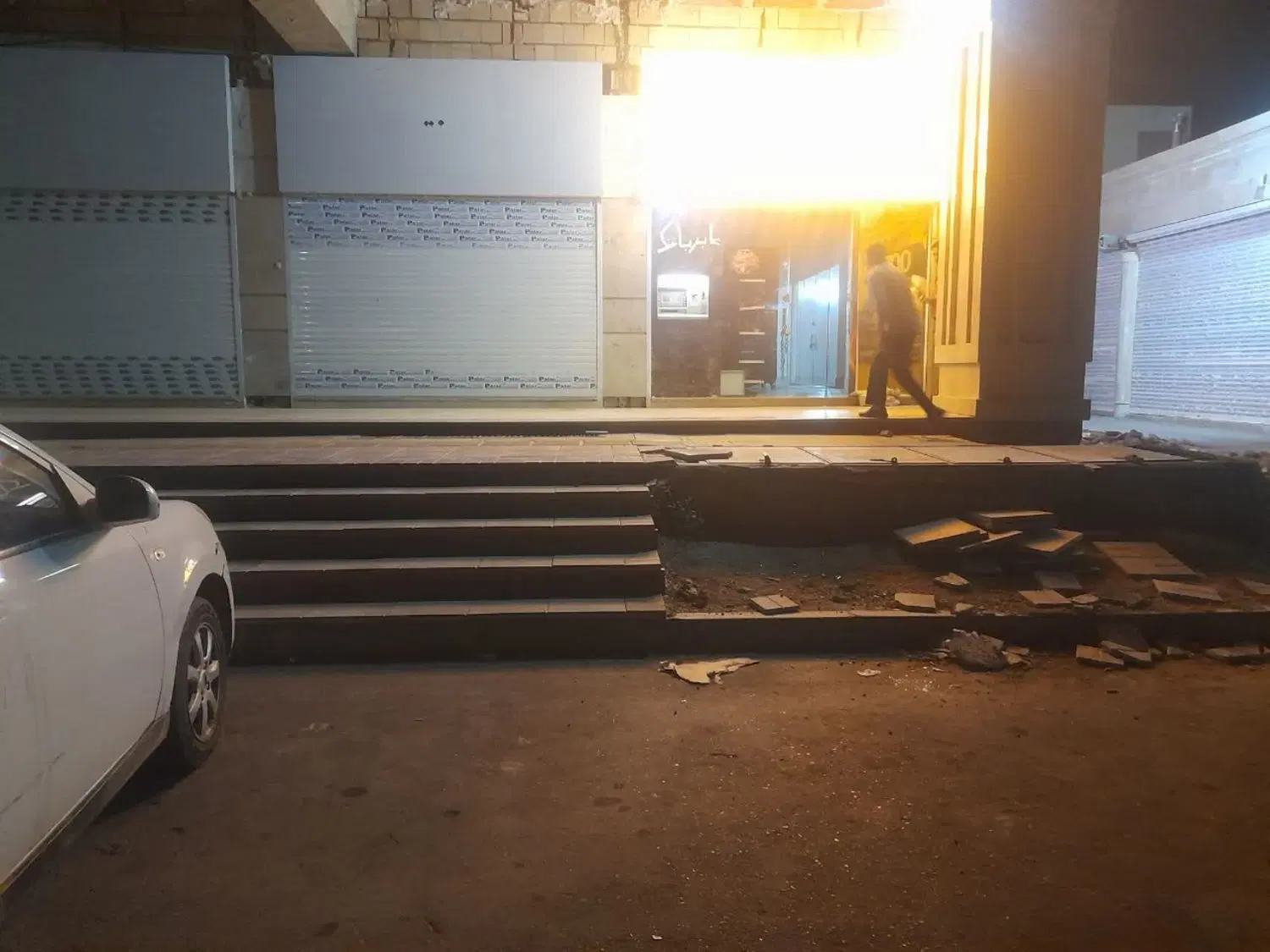 مغازه تجاری در گلبهار موقعیت عالی