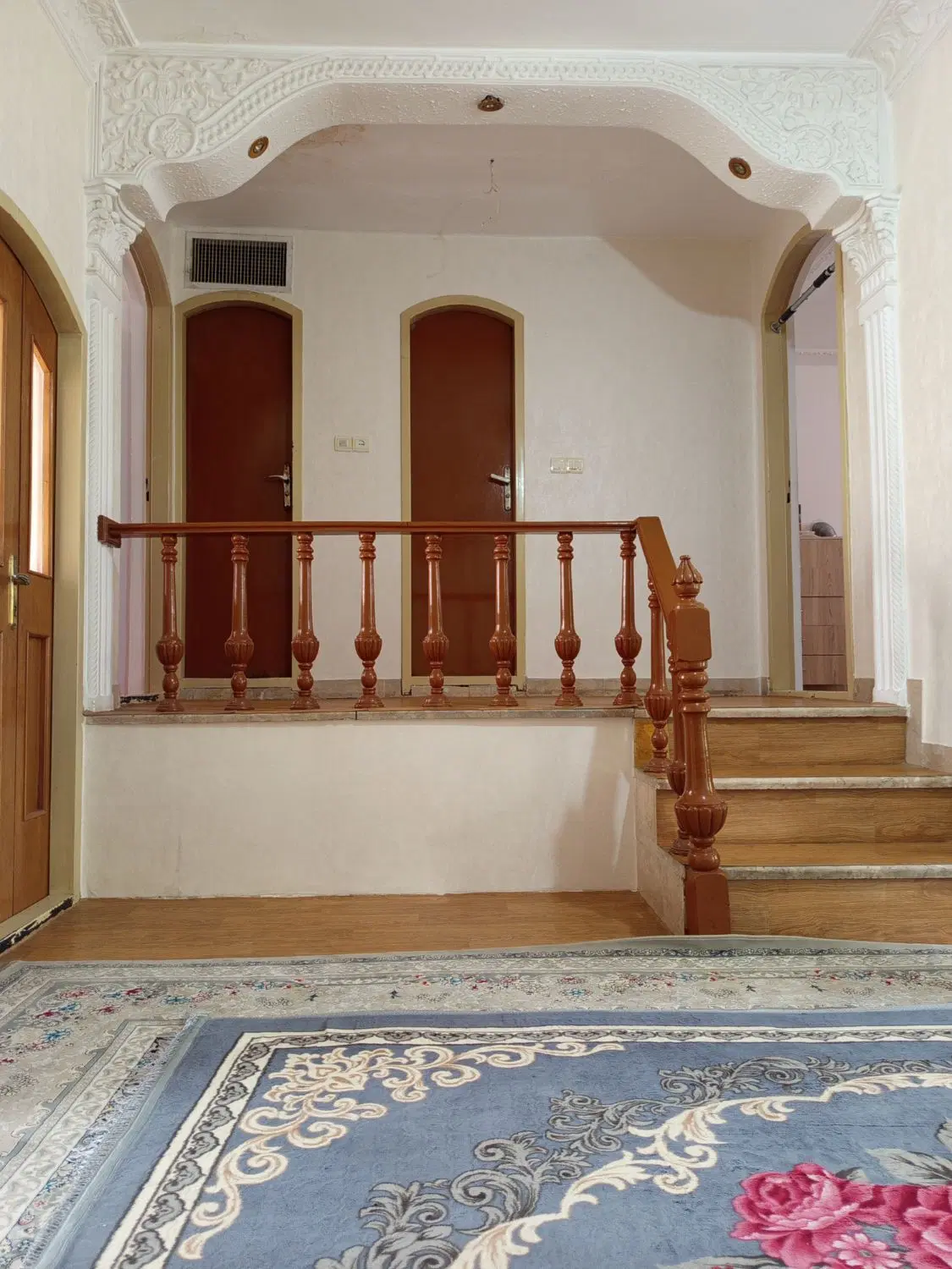 خونه ویلایی تو خیابون حمکت