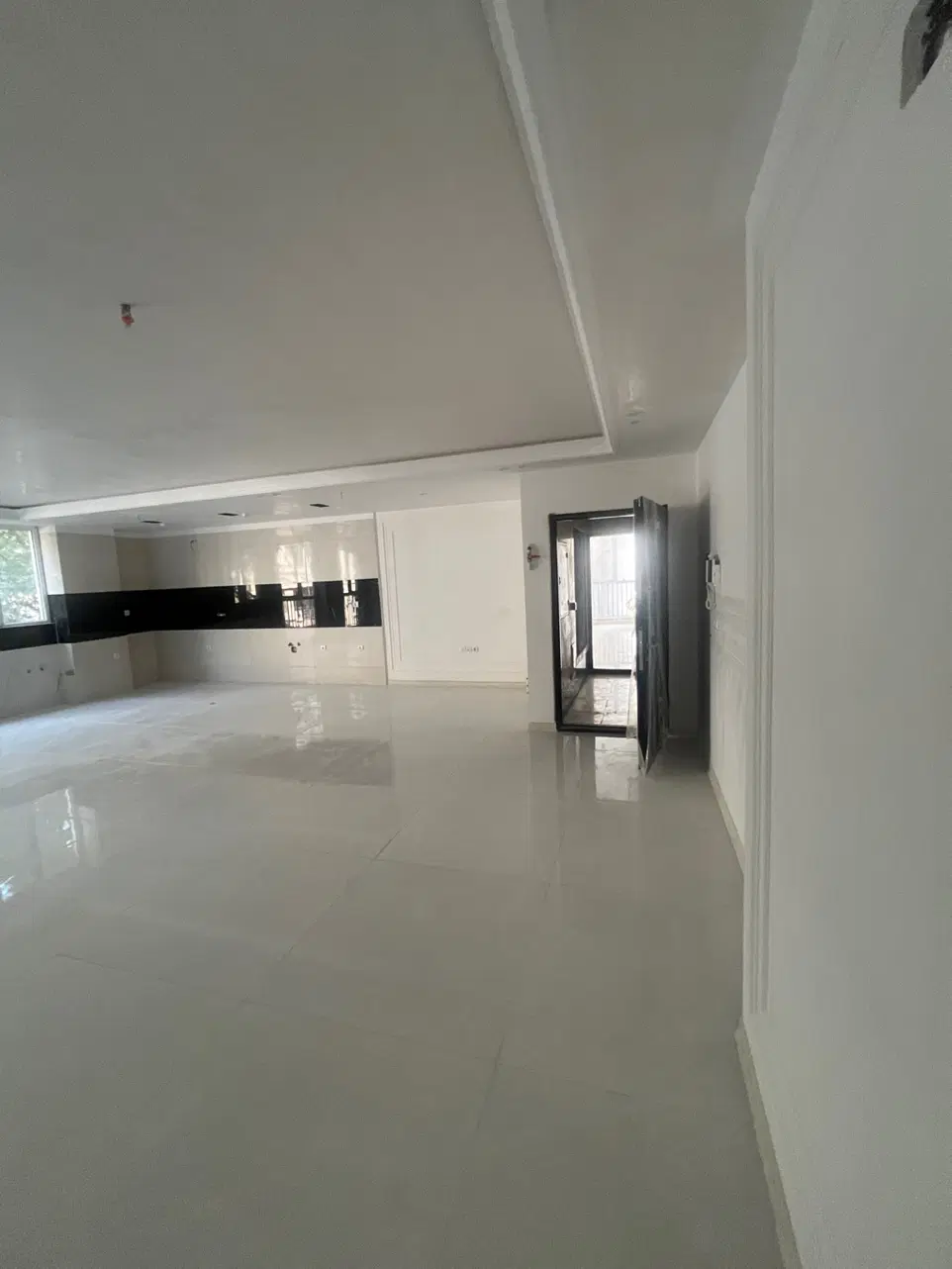 اپارتمان ۱۰۳ متر کلید نخورده