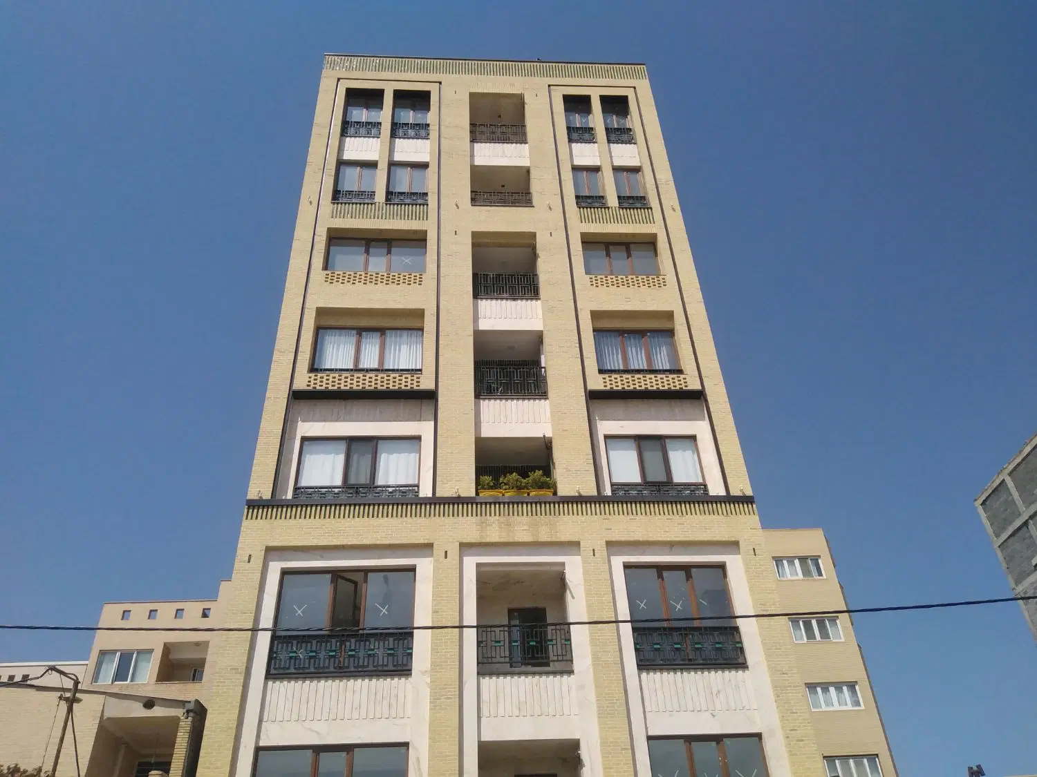 ۱۴قصب همکف بلوار فیروزه خیابان مباشرزاده