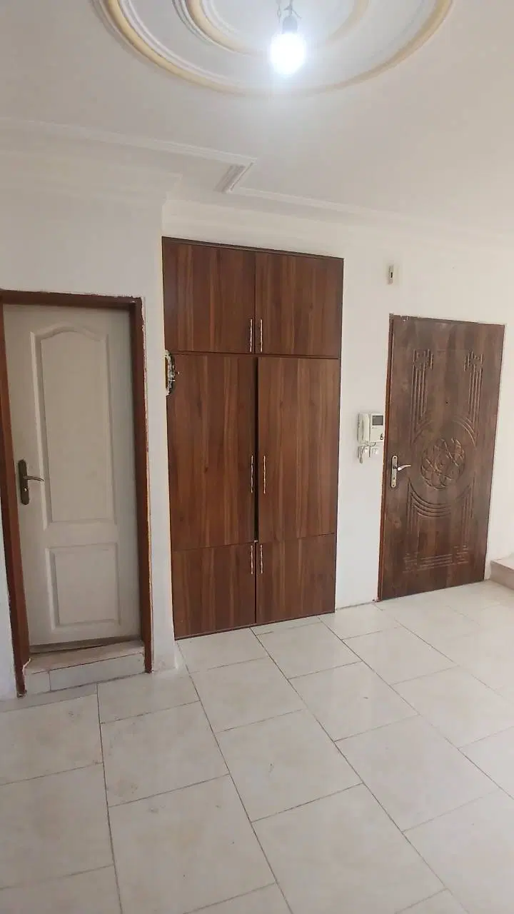 ۶۲ متری تکخواب آسانسور تکواحدی غرق نور