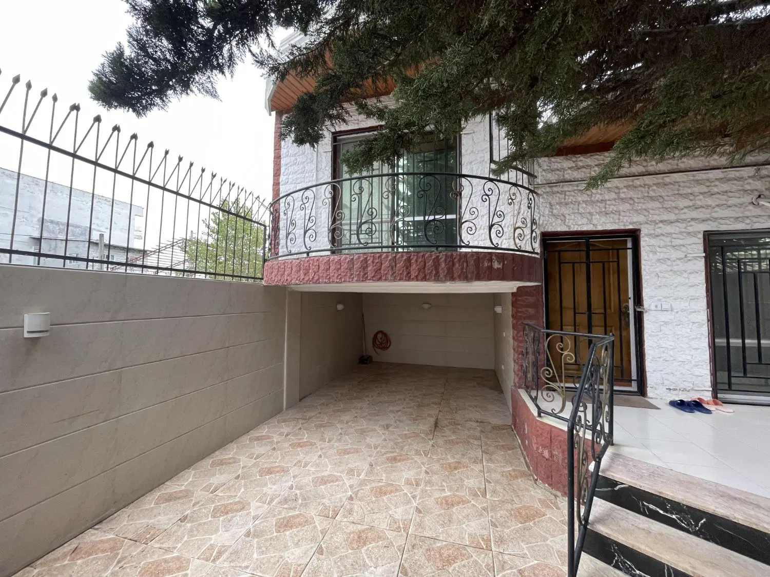 ویلای ساحلی در شهر سرخرود ۲خواب (مالک هستم)
