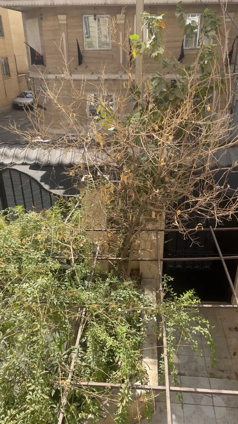 خانه دربستی در دو طبقه
