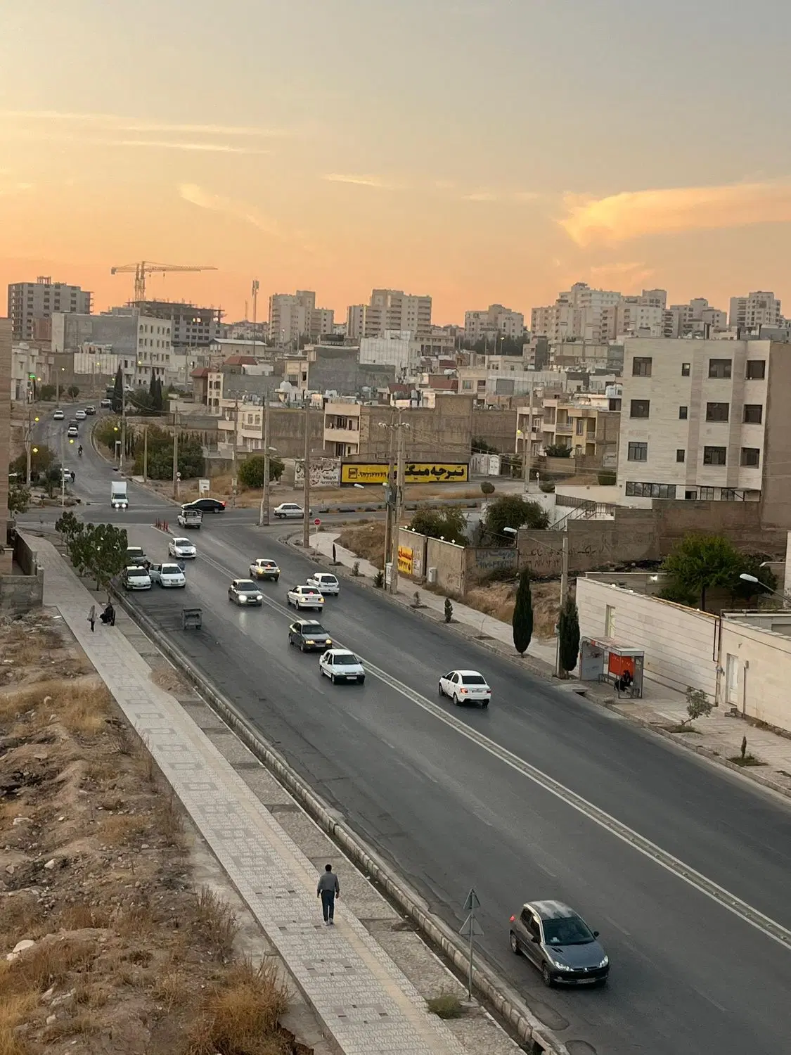 فروش زمین تجاری اداری بر بلوار اصلی فاز یک  دونبش