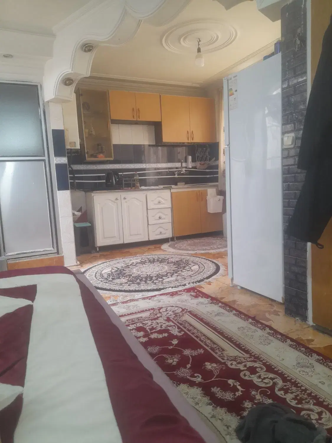 نیازمند یک نفر هم خونه