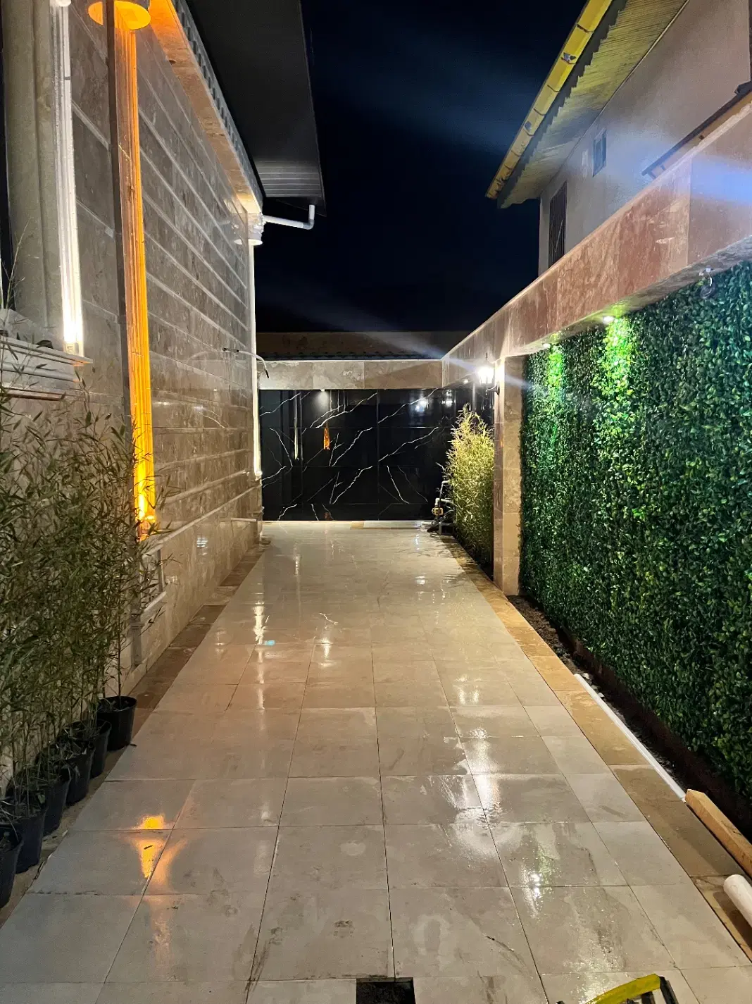 ویلای لوکس ۲۵۰ متری