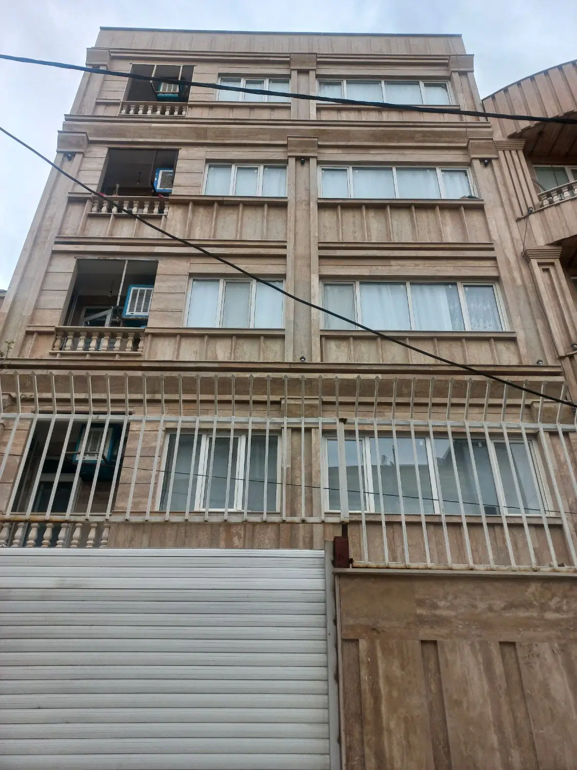 آپارتمان تک واحدی جانبازان فاز 3