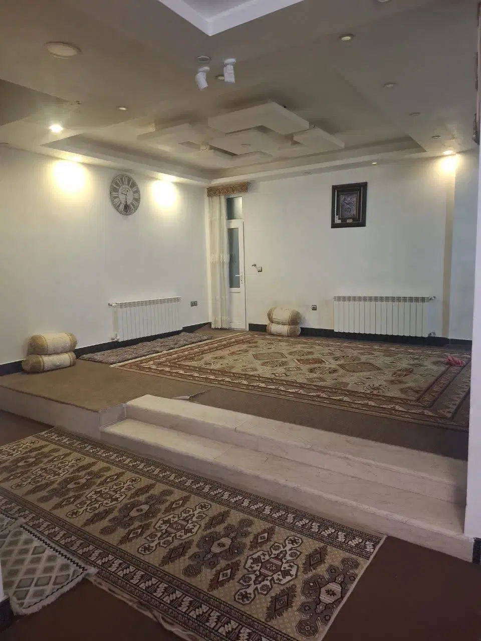 آپارتمان 190متری مرتب و دلباز  ارم