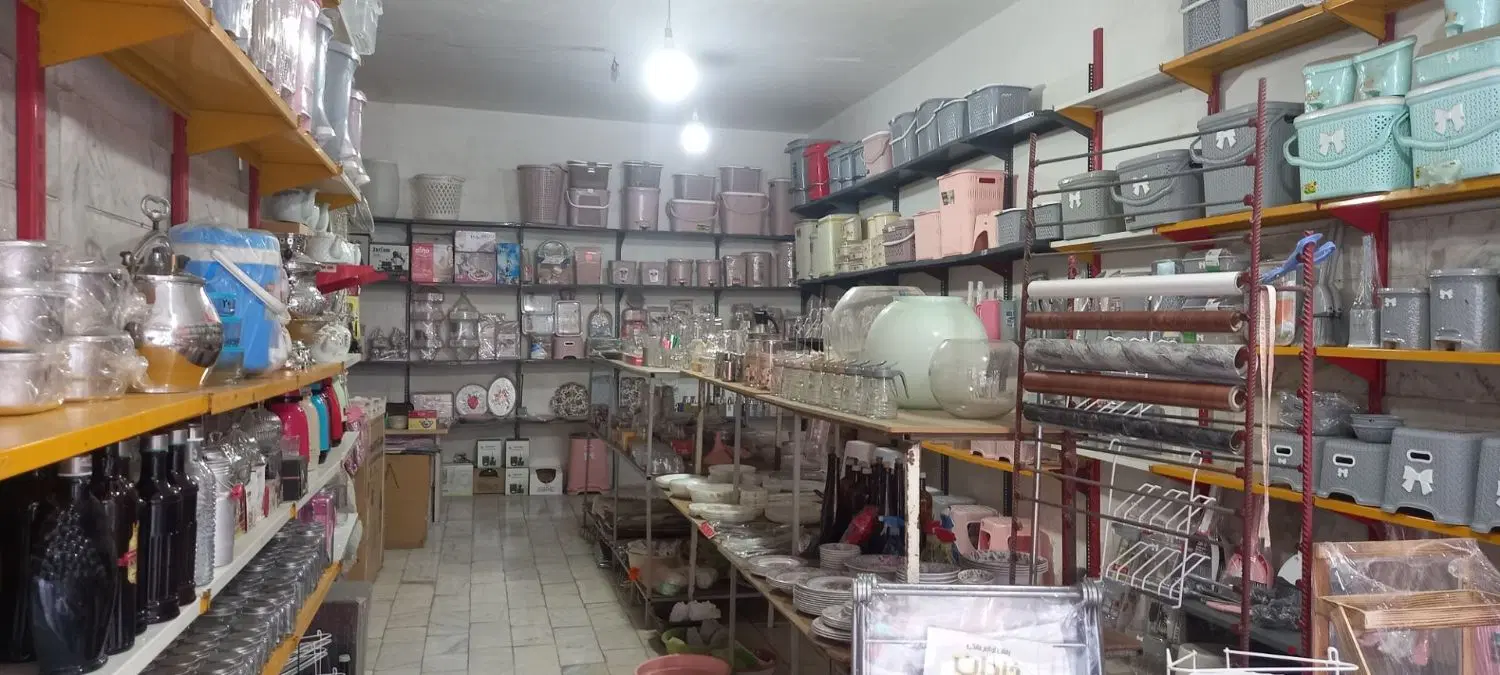 دو دهنه مغازه به متراژ ۱۲۶ متر
