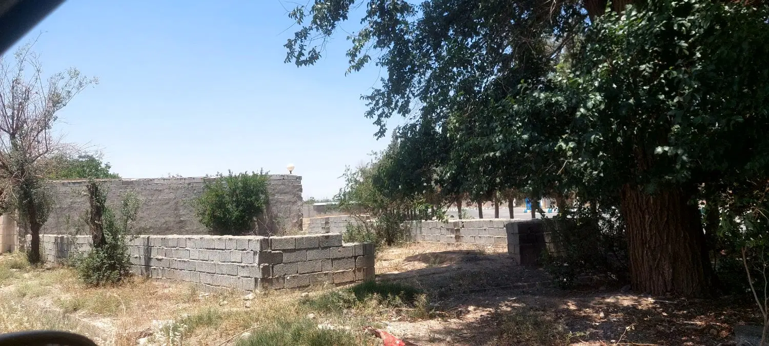 زمین دو بر خ اصلی دهک صفادشت