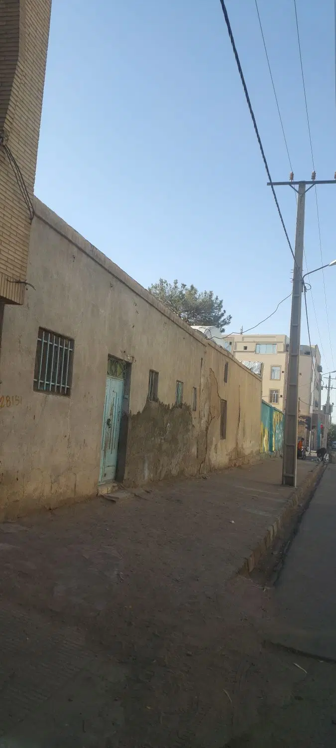 منزل ویلایی نبش رزمجو مقدم وحافظ