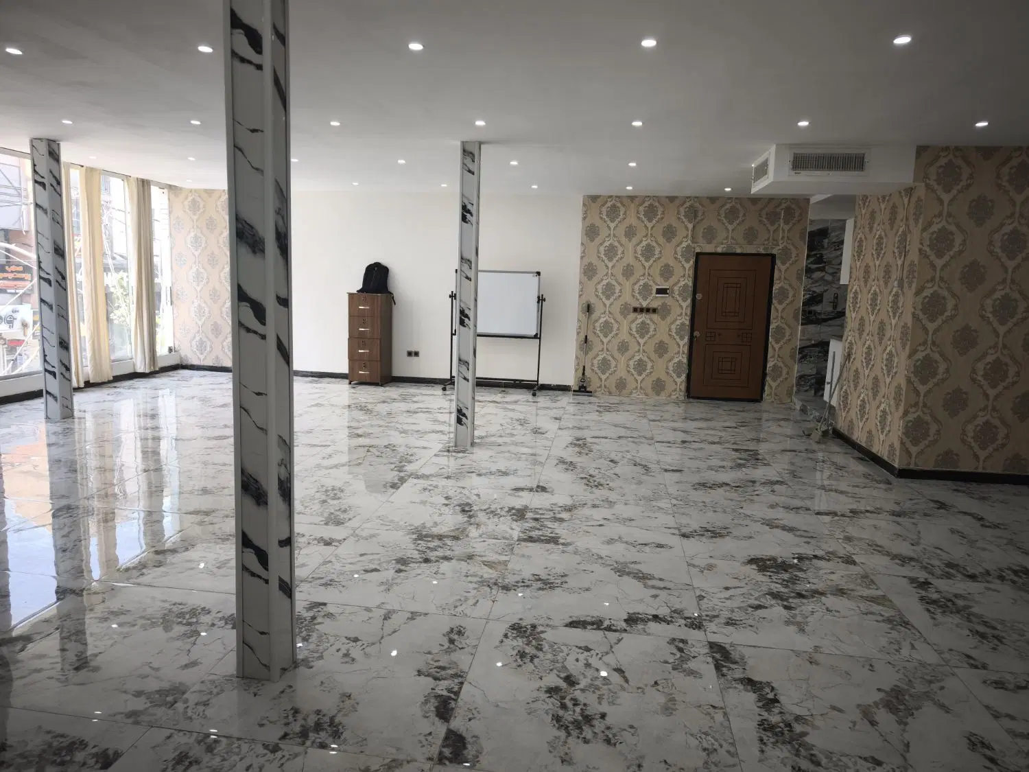 واحد اداری ۱۲۰ متری اصلی گوهردشت