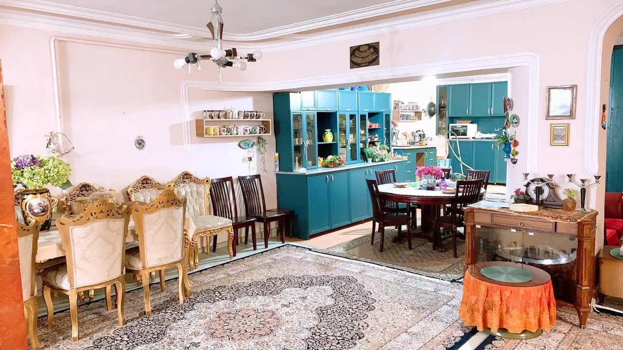 مسکونی تجاری میثم بر خیابان