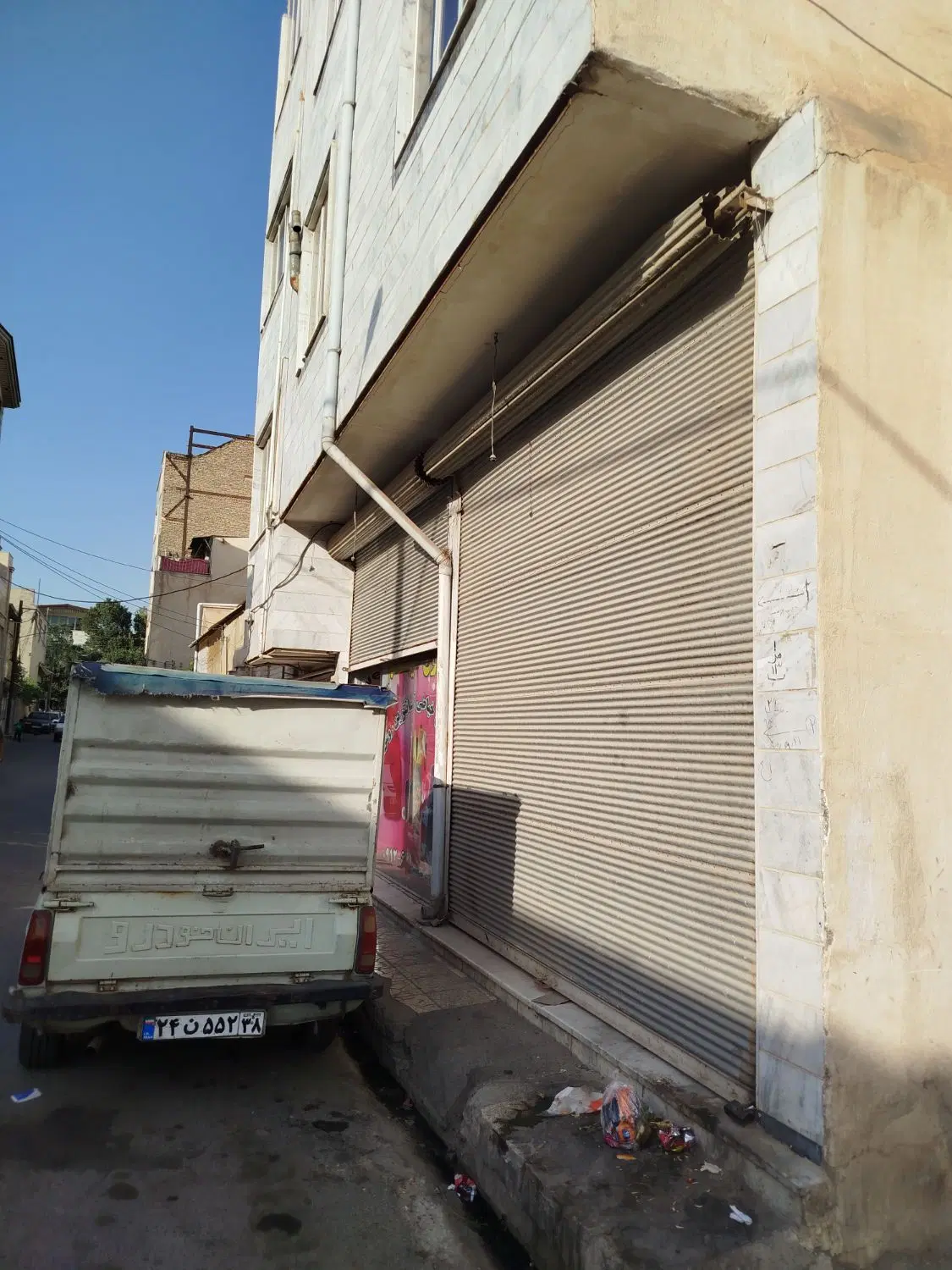 مغازه ۴۰متری حصارک پایین نزدیک فروردین