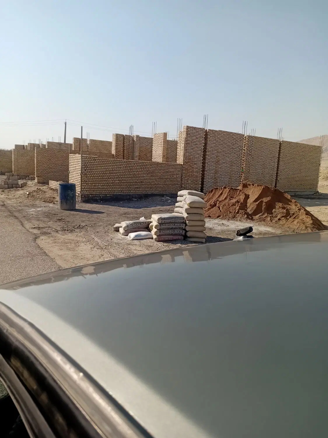 خانه نیمه کاره