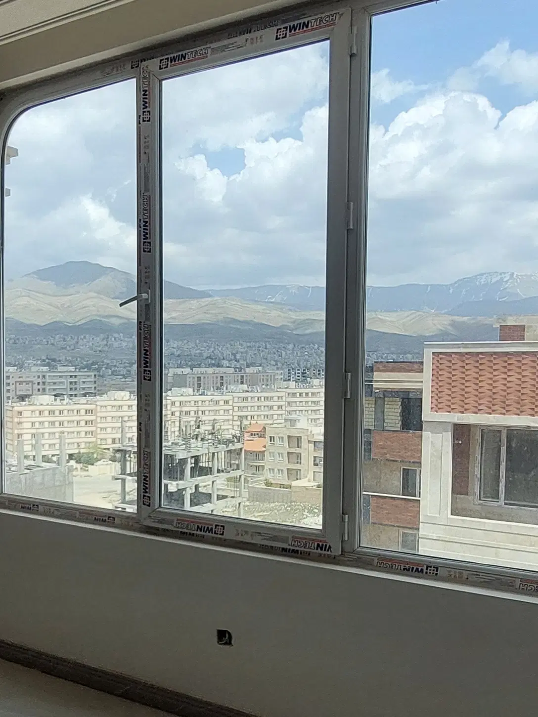 فروش آپارتمان ۱۳۰ متری تکواحدی دو خواب نوساز